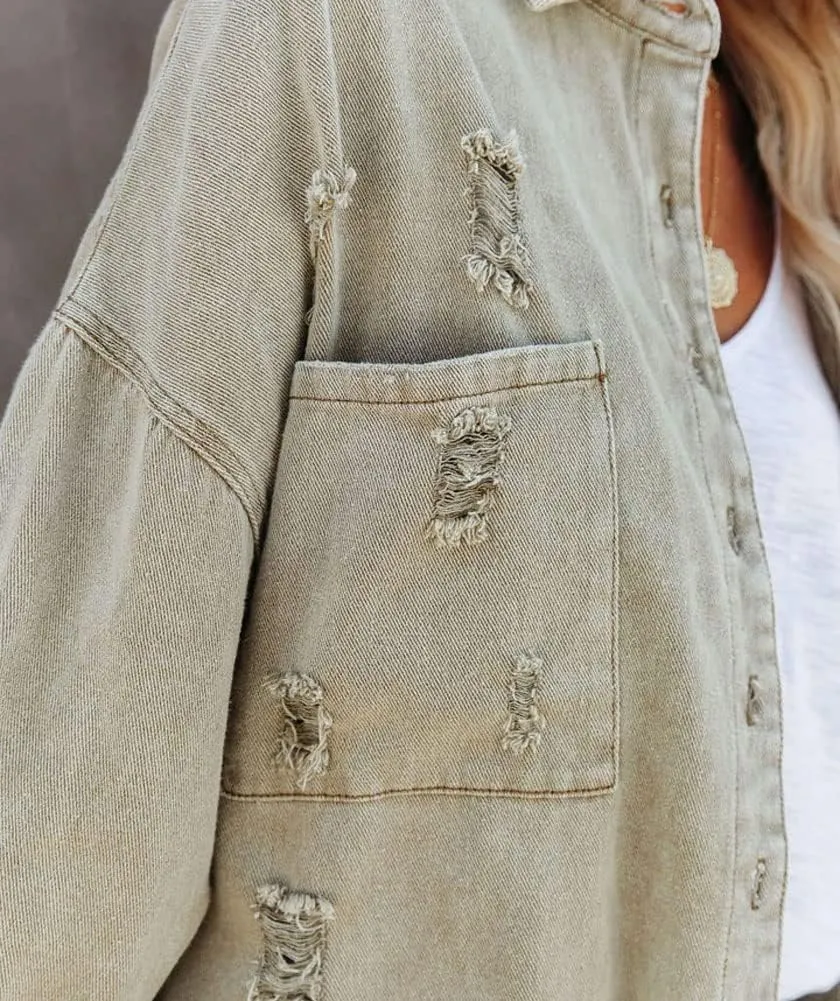 chouyatou Women's Frayed Ripped Holes Long Sleeve Button Down Oversized Denim Trucker Jacket