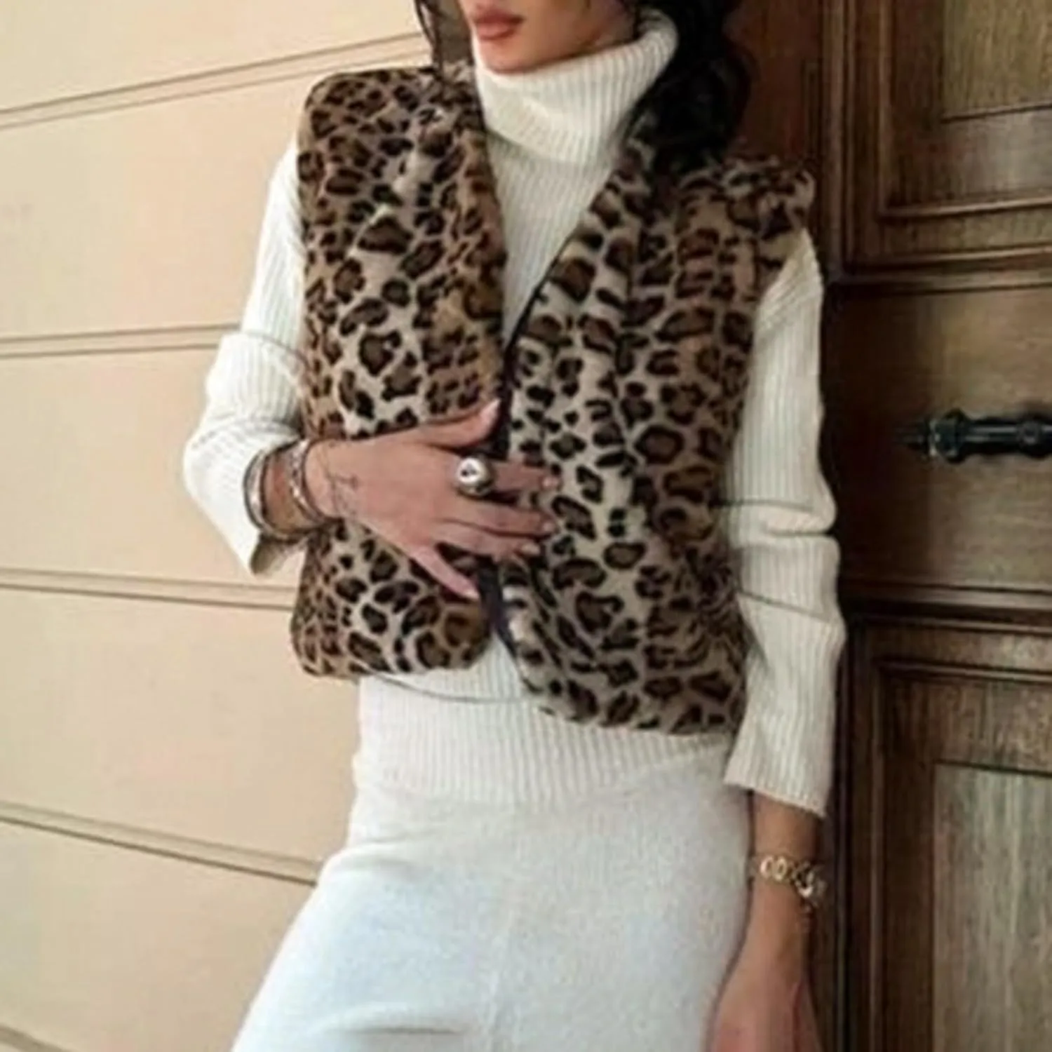 Leopard Print Fleece Vest Women Faux Fur Vest Coat Cheetah Casual Sleeveless Jacket Y2k Fall Winter Outerwear