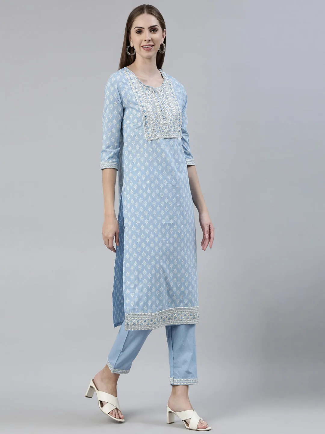 Neeru's Blue Regular Knee Length Printed