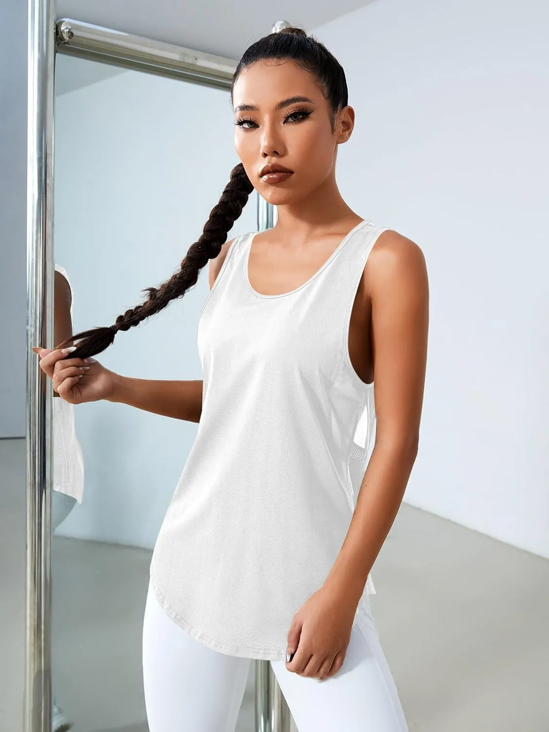 SweatyRocks Women's Activewear Sleeveless Scoop Neck Sports Tank Top Breathable Mesh Tops