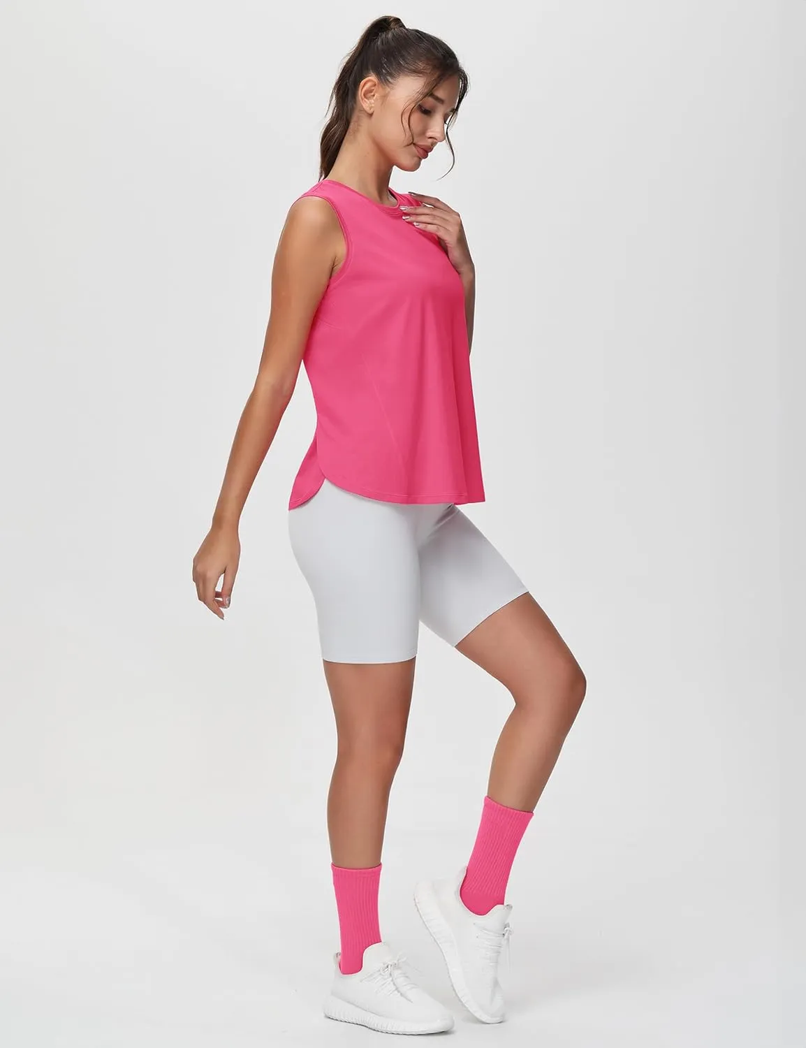 THE GYM PEOPLE Women's Workout Tank Tops Loose Fit Sleeveless Breathable Yoga Shirts with Side Slits